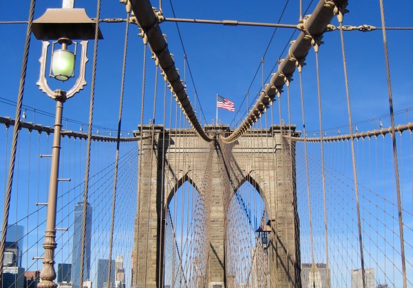 Schrägseile der Brooklyn Bridge